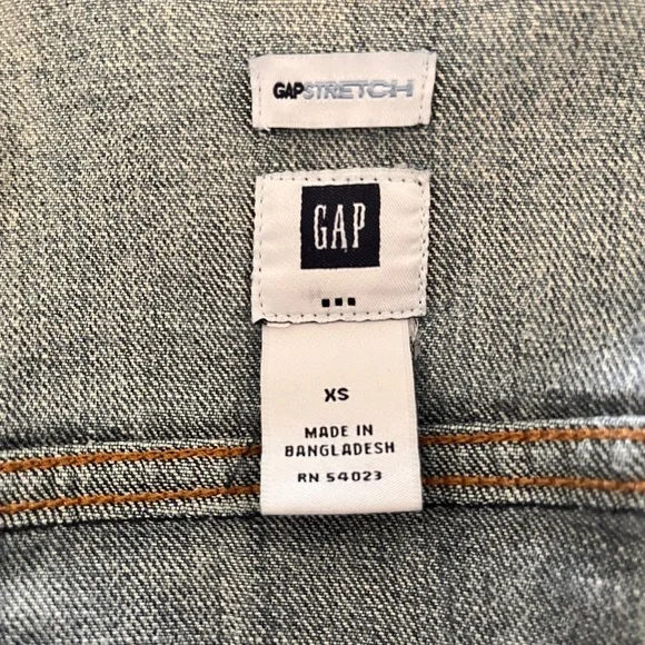 GAP Stretch Blue Jean Distressed Trucker Denim Jacket Sz XS - Picture 3 of 3